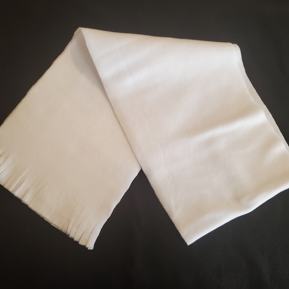 New White Fleece Beanie Winter Hat and Scarf Set Adult sz Hand Crafted - Picture 3 of 3